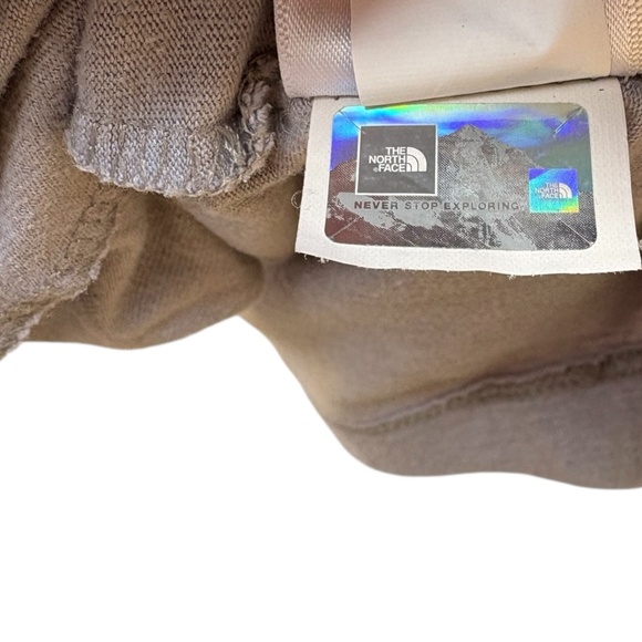 Men's Large - The North Face Short Sleeve Light Gray T-Shirt - Picture 8 of 8